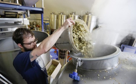 Производитель пива "Трехсосенский" построит новое производство