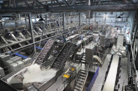 Рыбокомбинат "Островной" начнет выпускать рыбную муку и жир этим летом