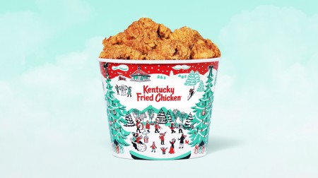 Куриный баскет KFC приоделся в рождественский свитер