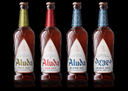 Stranger & Stranger упаковали премиальное грузинское пиво Aluda