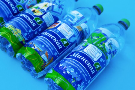 МЗБН выпустил лимитированную серию бутылок воды "Минская-4" с достопримечательностями Минска