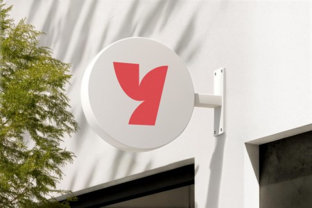 Repina Branding обновили фирменный стиль магазинов "Улыбки радуги"