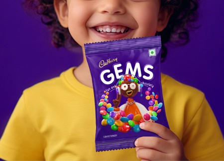 обновленный дизайн упаковки для конфет Cadbury Gems