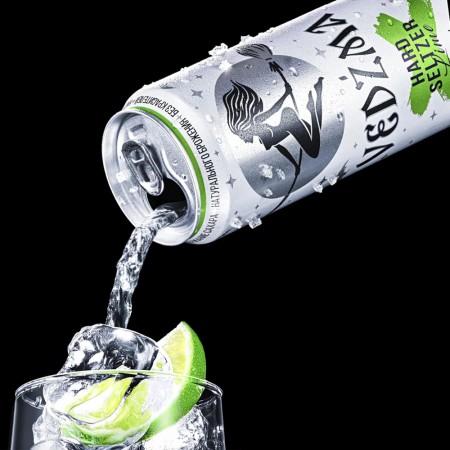 В студии Акима Мельника упаковали слабоалкогольный напиток VEDZMA